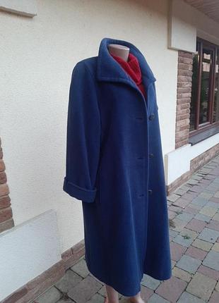Невероятно красивое шерстяное пальто  манто.