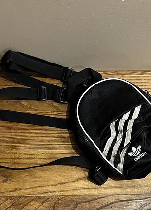 Рюкзачок маленький adidas