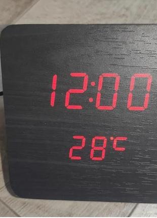 Годинник настільний електронний vst-872 у вигляді дерев'яного бруска з температурою чорне червоне світло