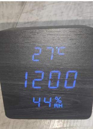 Годинник настільний електронний vst-872y у вигляді дерев'яного бруска з температурою та вологістю чорні синє світло