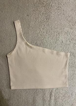 Кроп топ бандо одне плече в рубчик бежевий  y2k shein