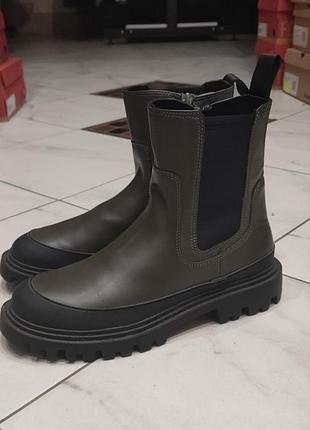 Чоботи zara