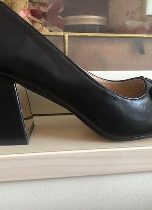 Туфли женскиеvera blum 37р.