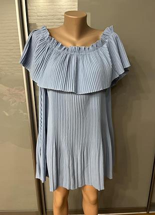 Красивезна сукня плісе італія  батал
