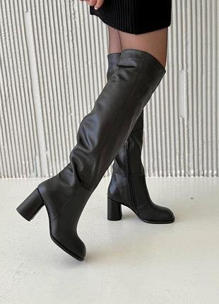 Ботфорты женские кожаные на каблуке