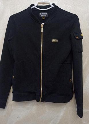 Це жіночий чорний світшот barbour .