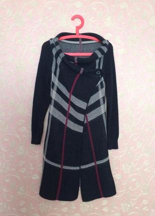 Пальто вязаное