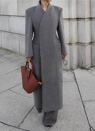 Пальто жіноче приталене