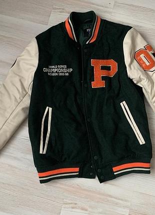 Бомбер куртка вітровка