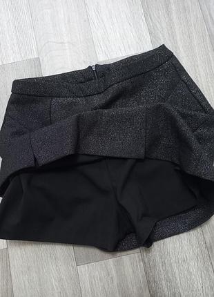 Невероятно красивая, фирменная, короткая юбка -шорты,с разрезами, с люрексом, высокая посадка