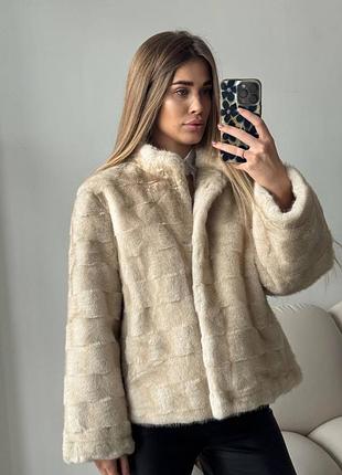 Брендова жіноча еко шуба макс мара