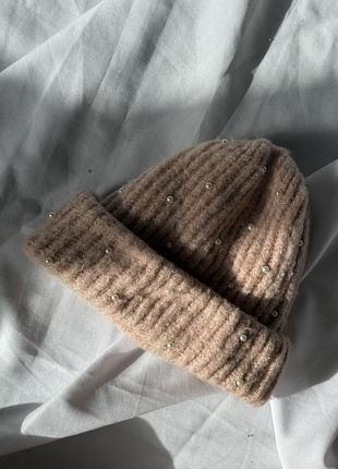 Шапка утеплена з шерстю