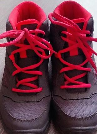 Осінні черевики quechua