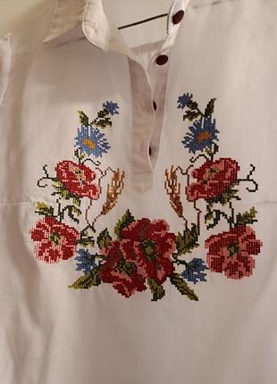 Рубашка с вышивкой