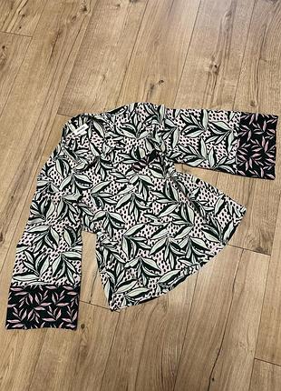 Гарна сорочка в квітковий принт від monki 💞