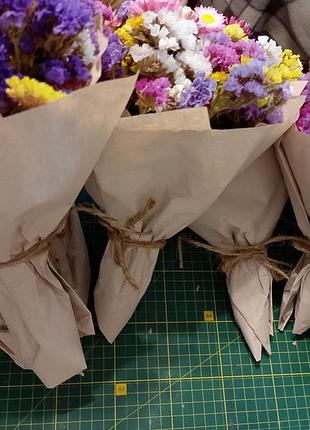 Мини букетики из сухоцветов