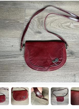 Сумка через плечо vintage valentino paris бордово-красная кожаная – винтажная