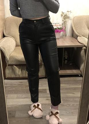 Брюки з екошкіри, розмір s