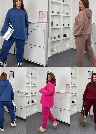 Спортивний жіночий костюм.
якісне пошиття одягу.