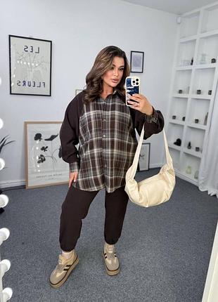 Костюм жіночий