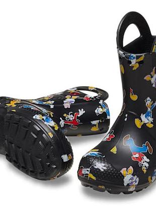 Crocs детские резиновые сапоги mickey friends handleit kids multi