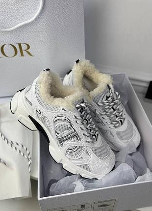 Зимние кроссовки женские брендовые