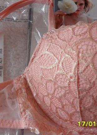 Бюстгальтер від victorias secret з колекції pink date push-up bra, оригінал8 фото