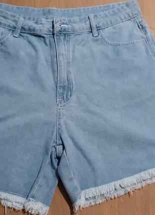 Женские шорты