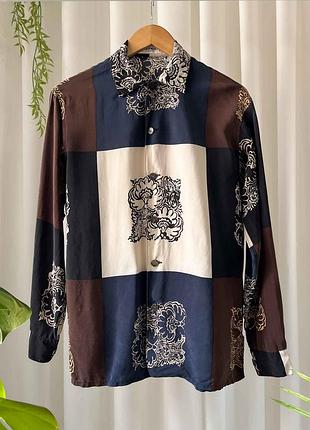 Шовкова сорочка equipment