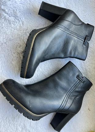 Черевики жіночі шкіра 39 р.( уст. 25 см