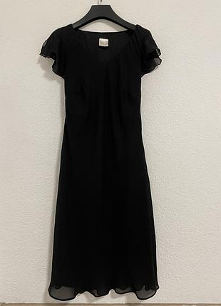 Чорна сукня