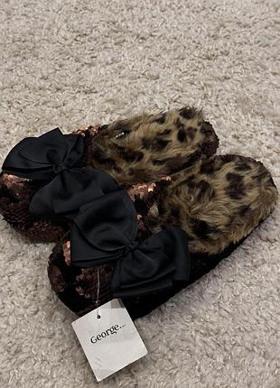 Взуття для дому , коричневого кольору , в пастках, розмір 37, нові