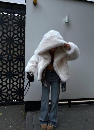 Шубка еко з капюшоном
