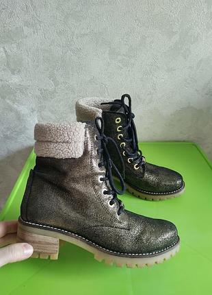 Женские ботинки 38 размера от бренда cuple