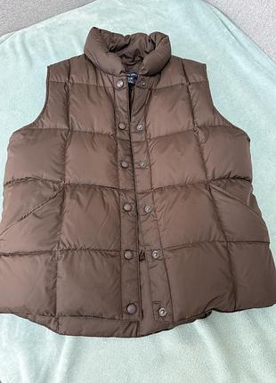 Пухова жилетка