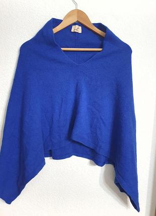 Красиве вовняне пончо  накидка