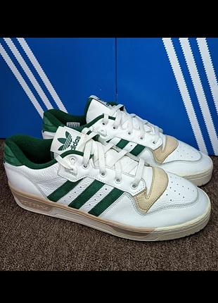 Кожаные кроссовки adidas originals rivalry premium low ie4596