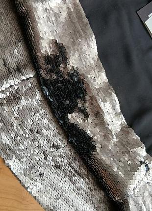 Юбка минi.
даже цiкава. 9