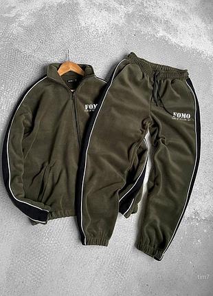 Мужской костюм двойка качественная ткань удобна на осень спортивный костюм