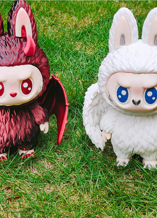 Лабубу в стиле ангела и демона