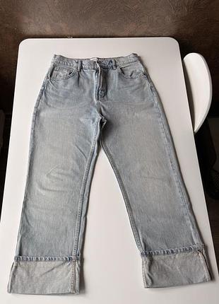 Джинси з підворотами з гарного блакитного кольору