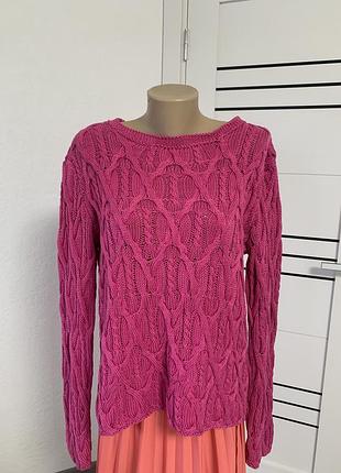 Яскравий жіночій вʼязаний светр