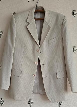 Чоловічий костюм піджак і штани