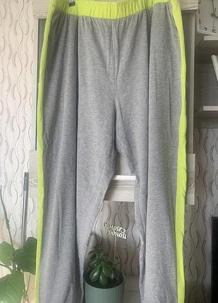 Легкие трикотажные штаны