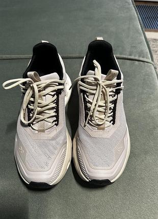 Кросівки on running