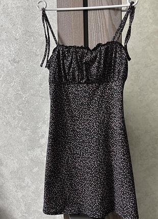 Сукня жіноча