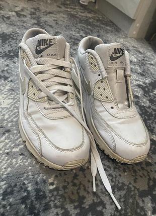 Віддам дарма