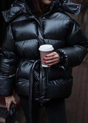 Пуфер в чорному кольорі