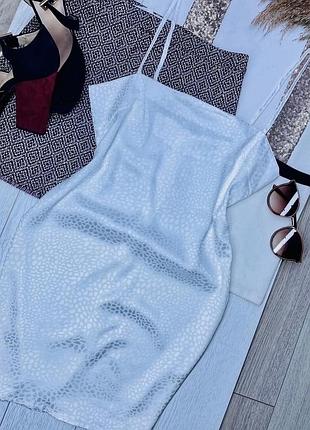 Біла сукня s сатинова сукня комбінація коротке плаття на тонких бретелях