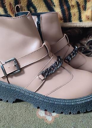 Ботинки осенние